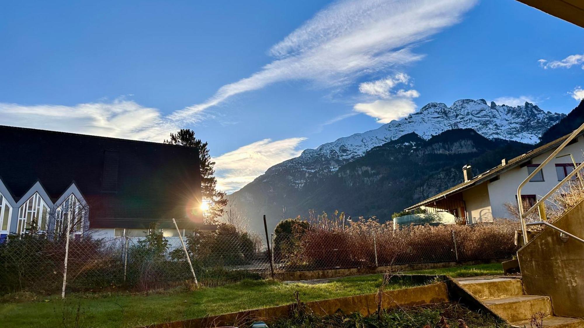 Unique Retreat With Sauna And Scenic View Meiringen Bagian luar foto